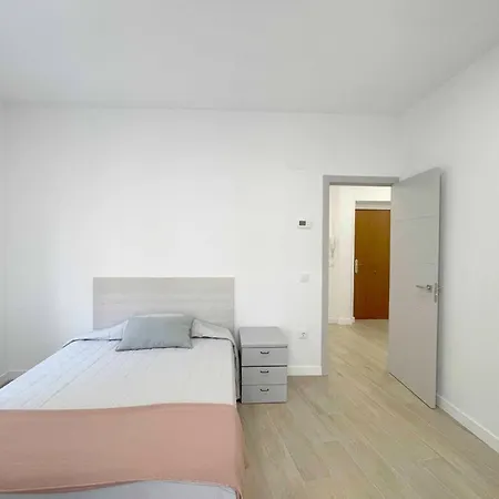 Piso Avd Villamayor Apartman *